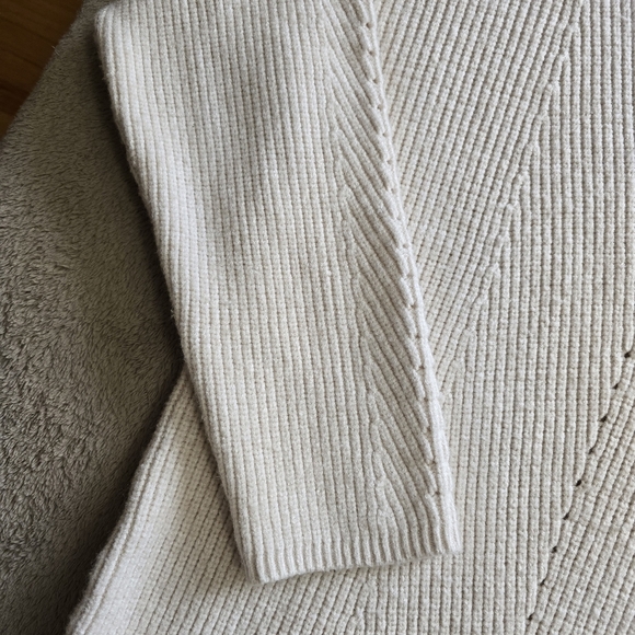 H Halston tunic sweater size small - Picture 7 of 13